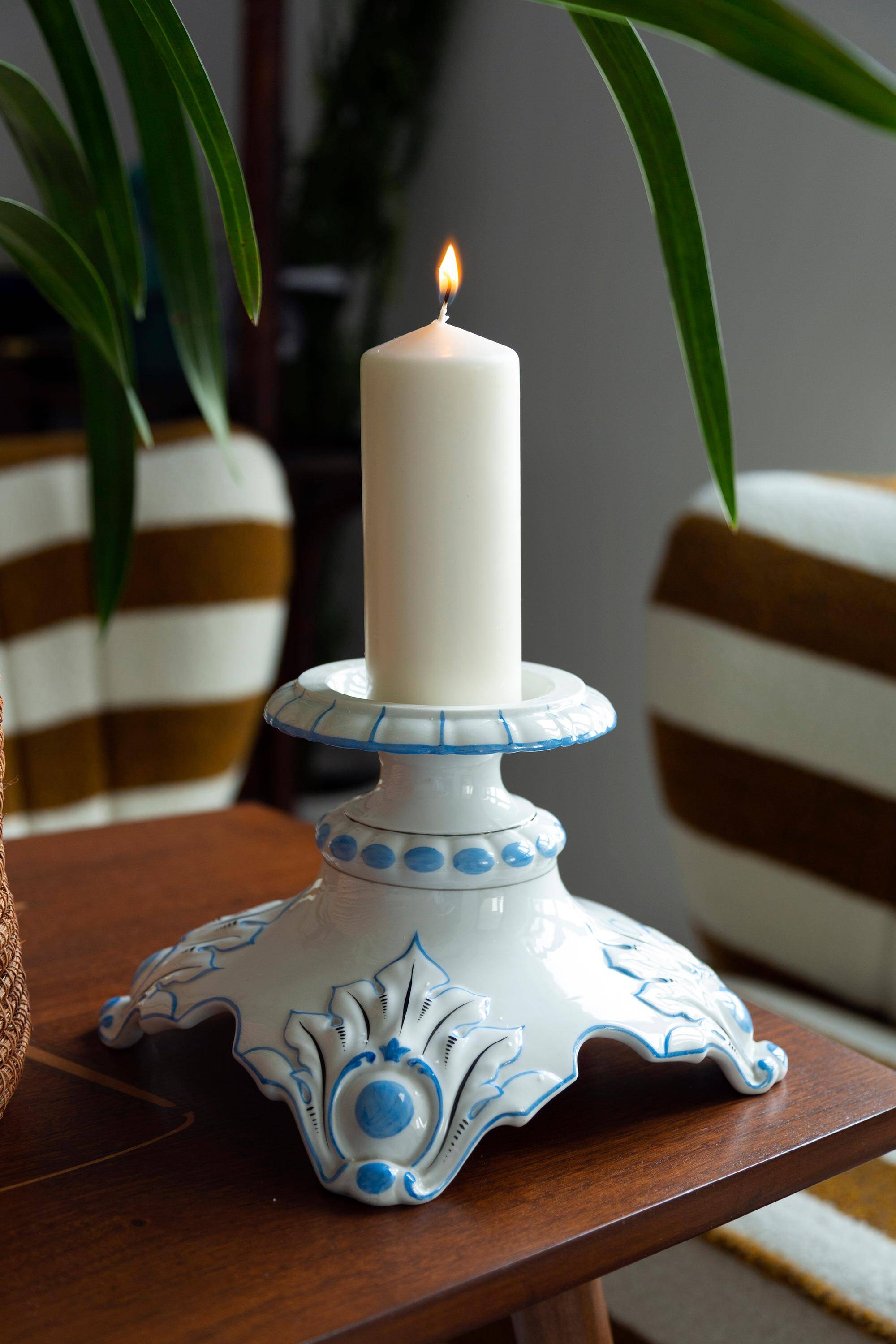 White and blue ceramic chandelier from the 20th century, France, 1960s.