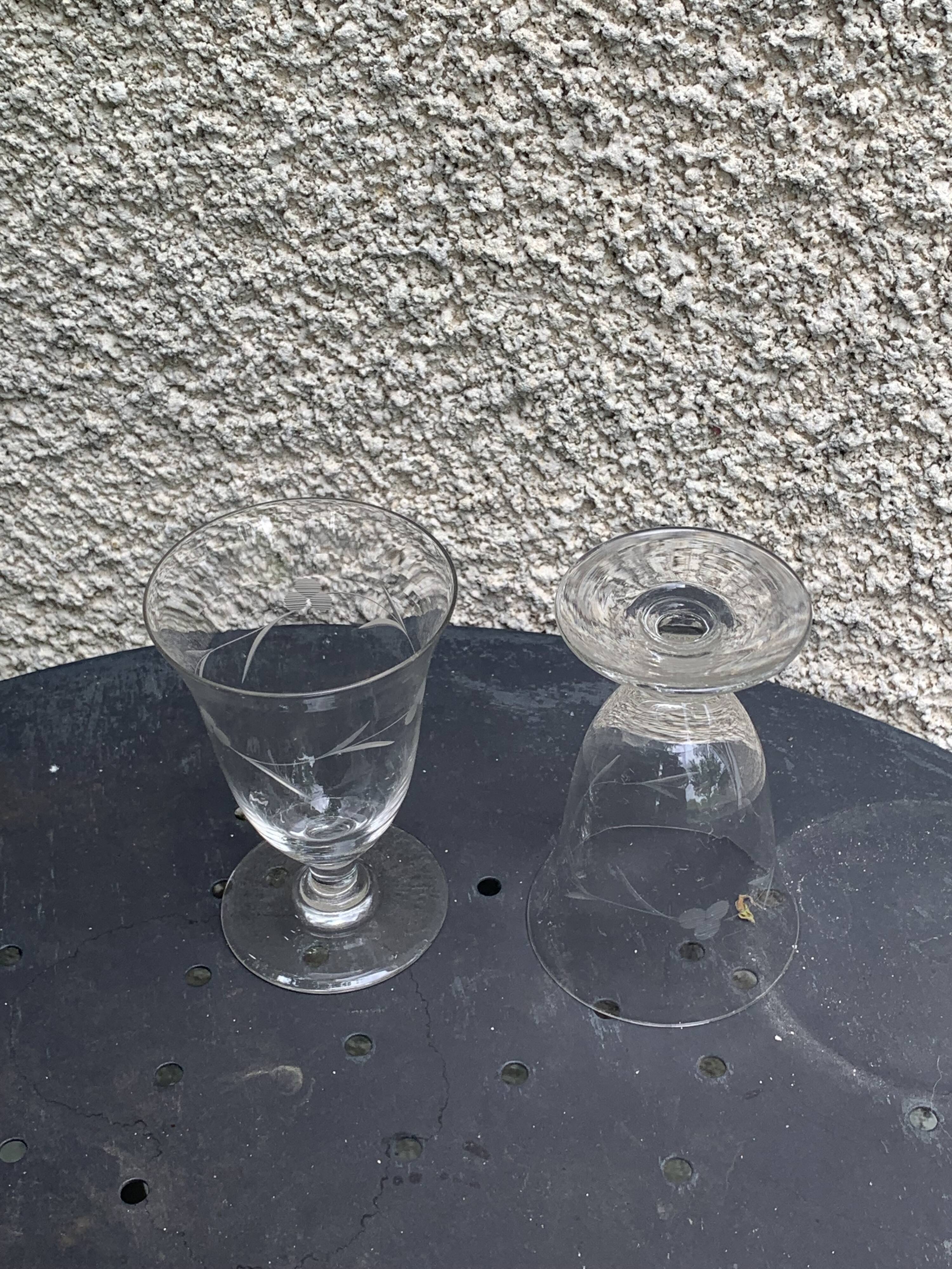 6 clear glass wine glasses with antique chiseled flower pattern
