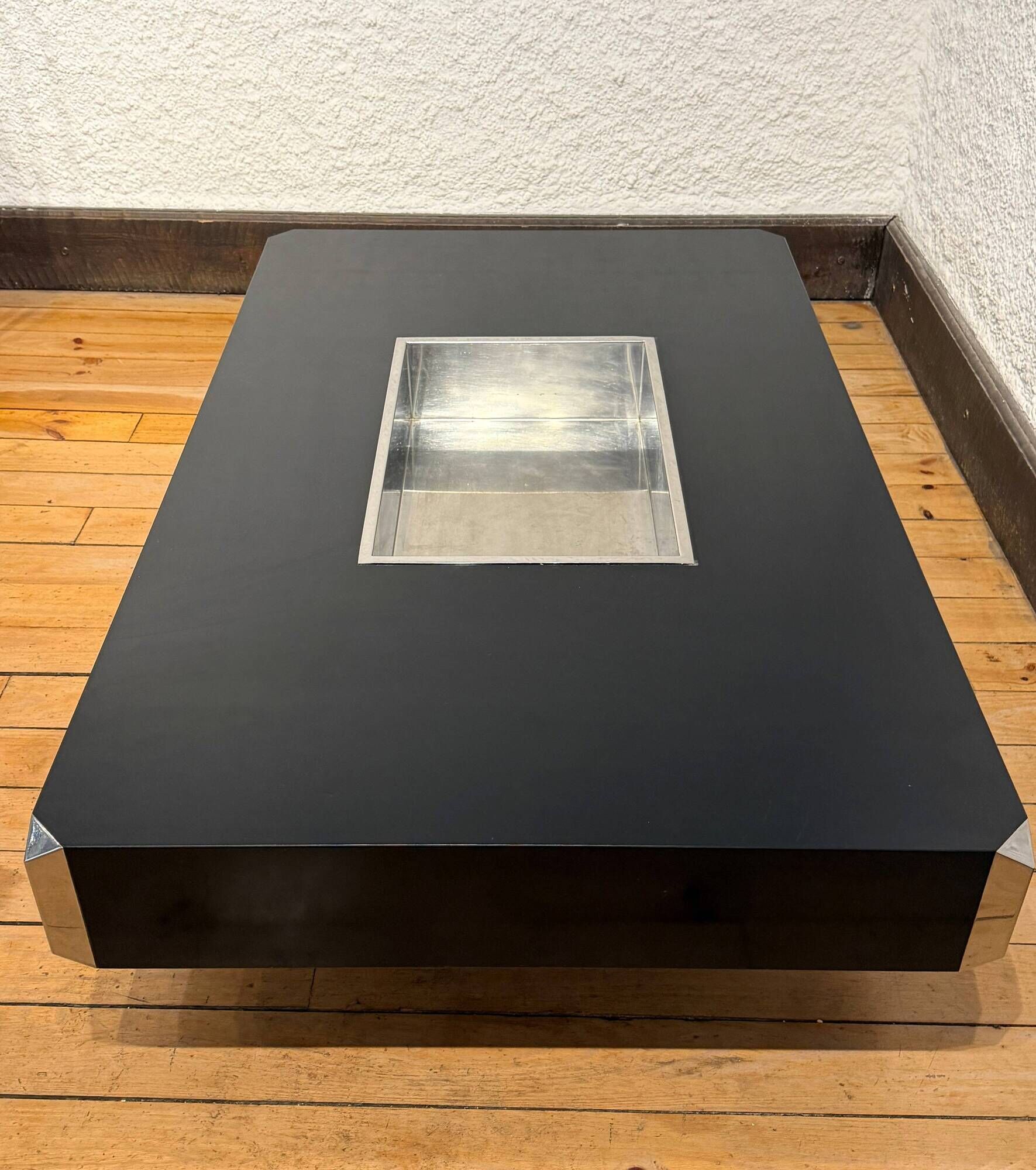 Low coffee table willy rizzo black