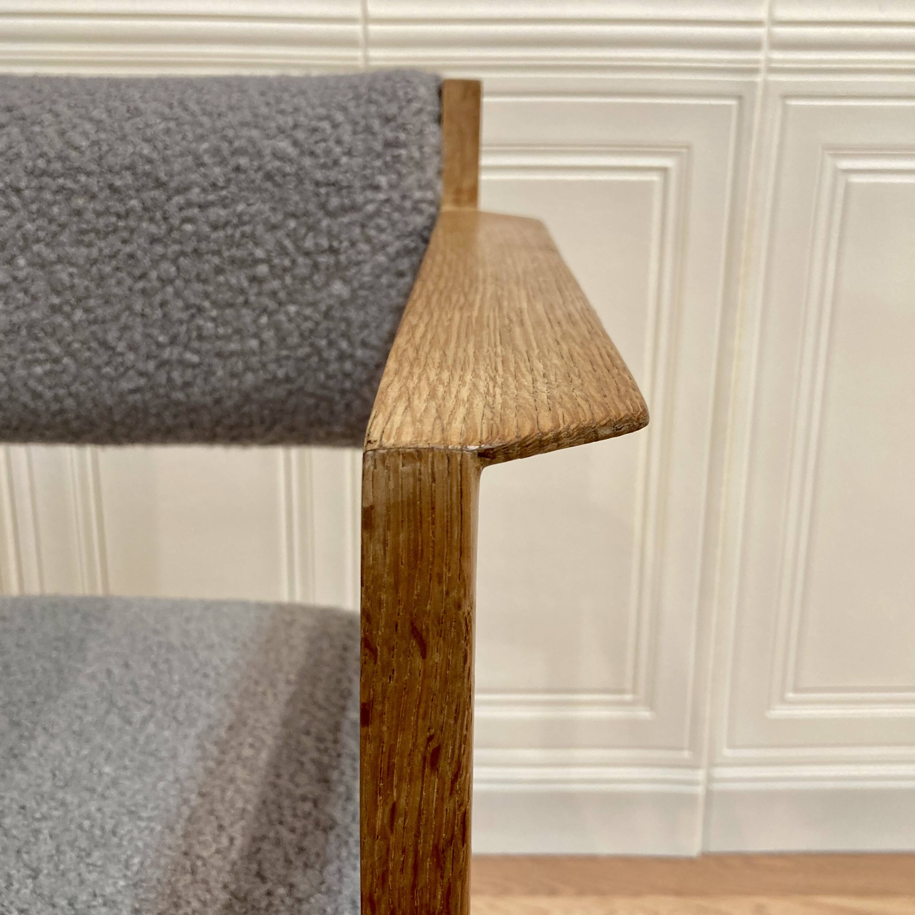 Oak chair design and scandinavian stamp 1950.