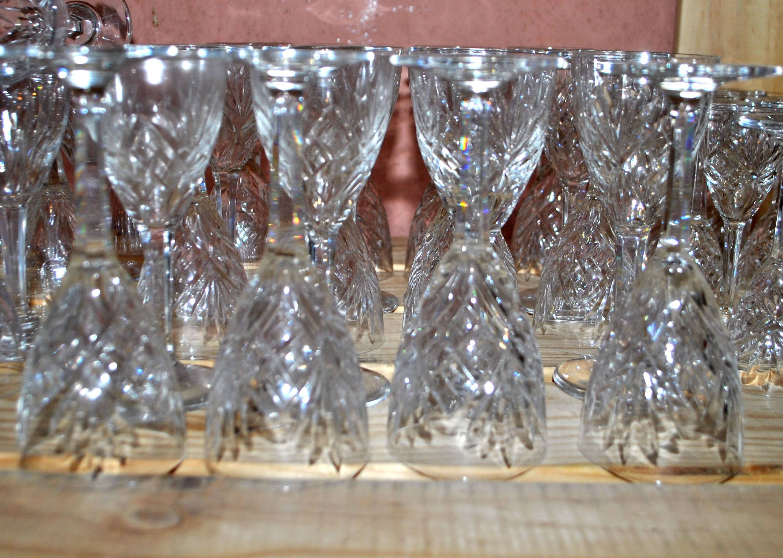 Set of 6 chantilly white wine glasses, cut crystal from saint-louis, h14cm