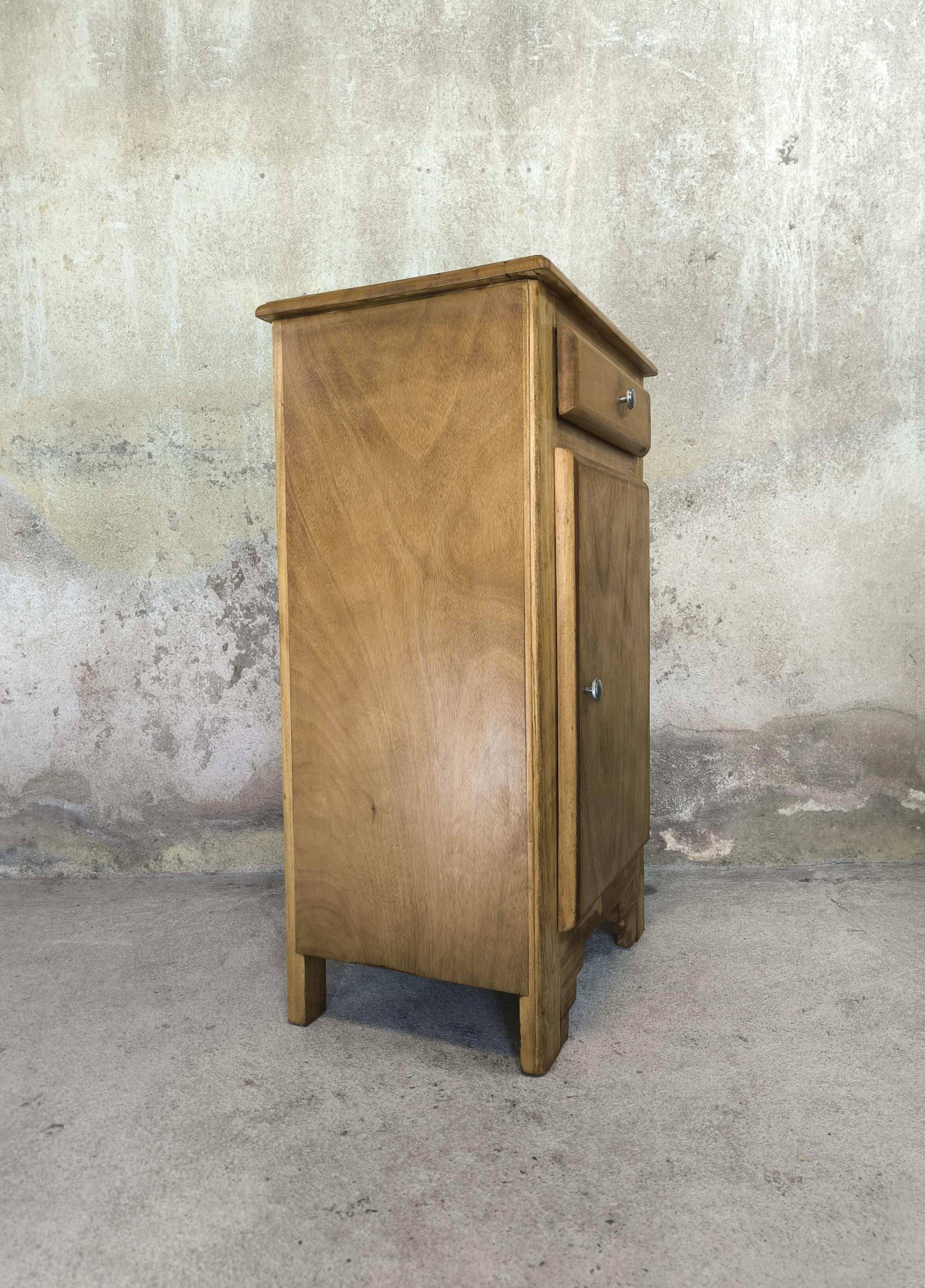 Vintage wooden sideboard/confiturier