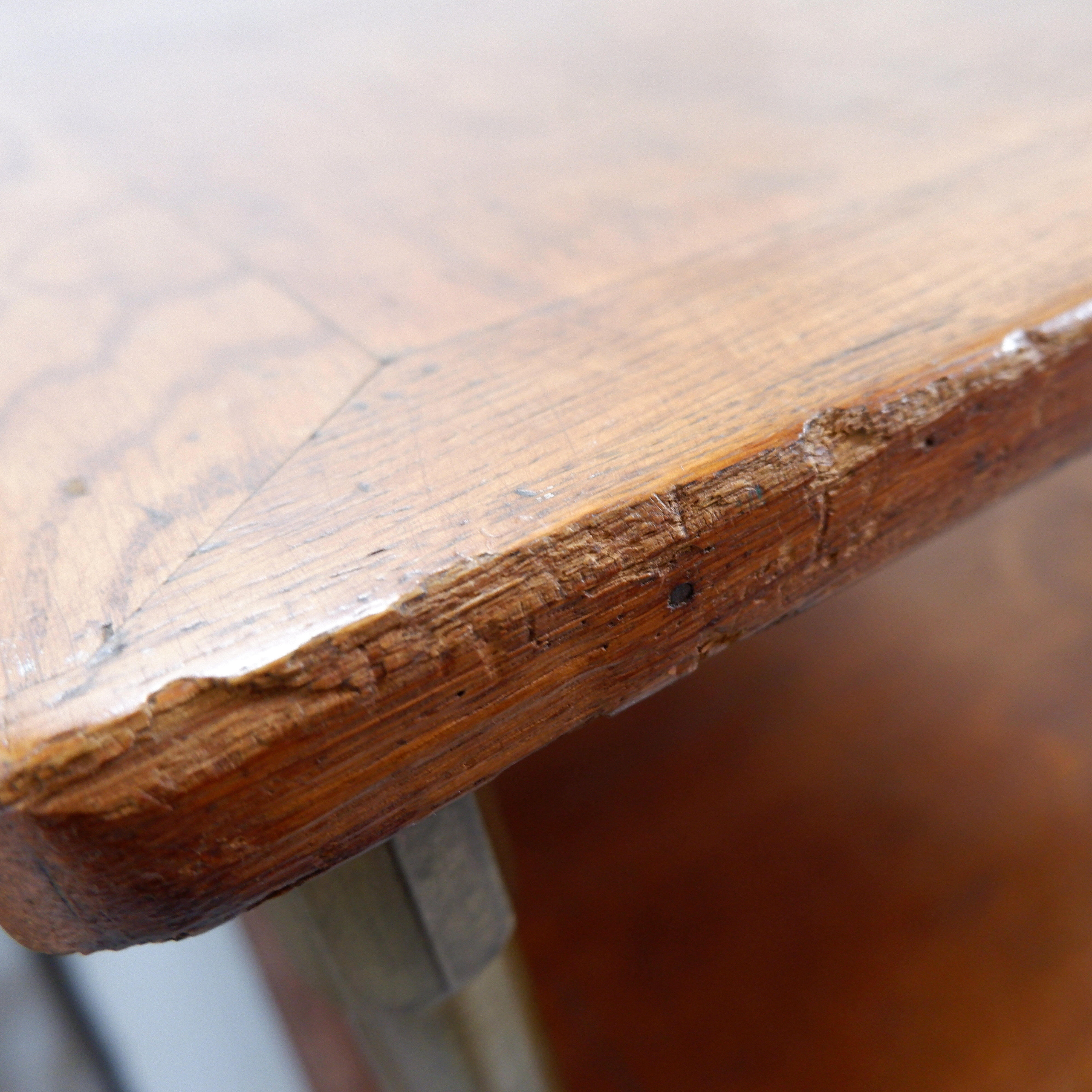 Three-tiered French shop display table - 1900s