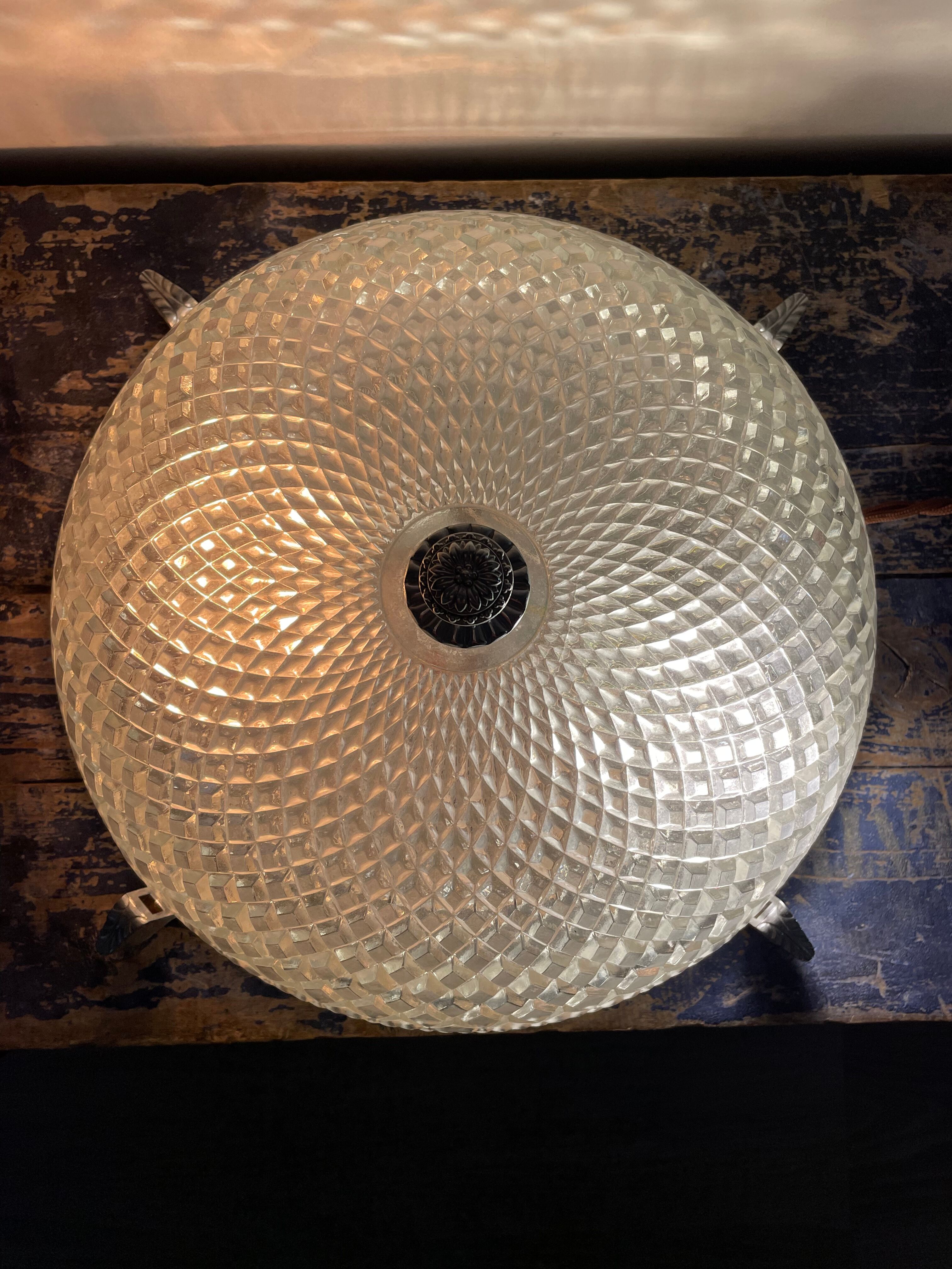Chiseled glass ceiling lamp