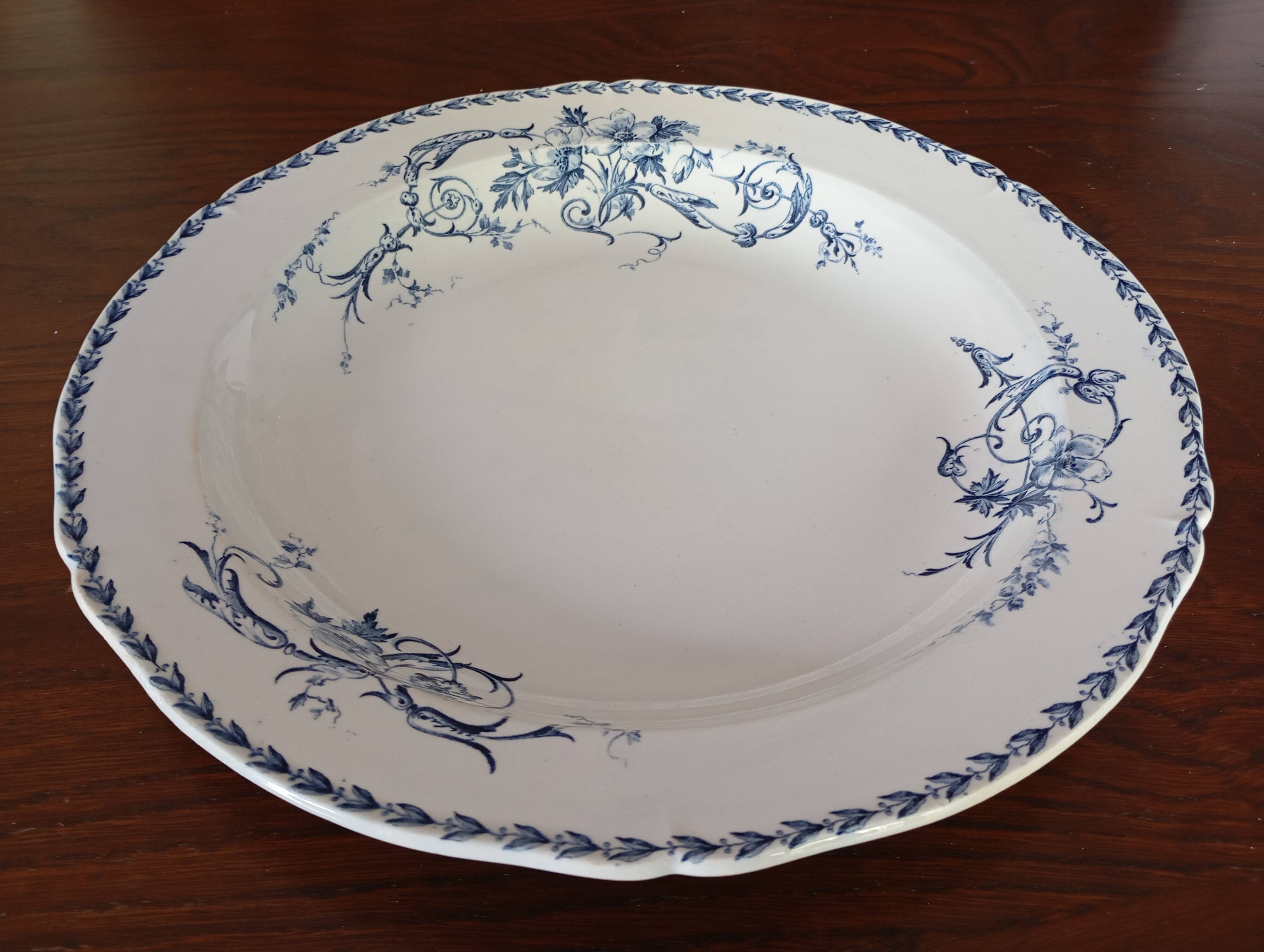 Ironstone dish "Regina" Gien