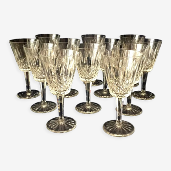 Suite of 12 crystal size wine glasses