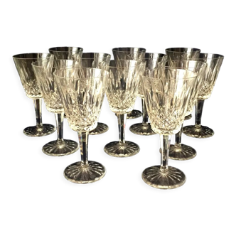 Suite of 12 crystal size wine glasses