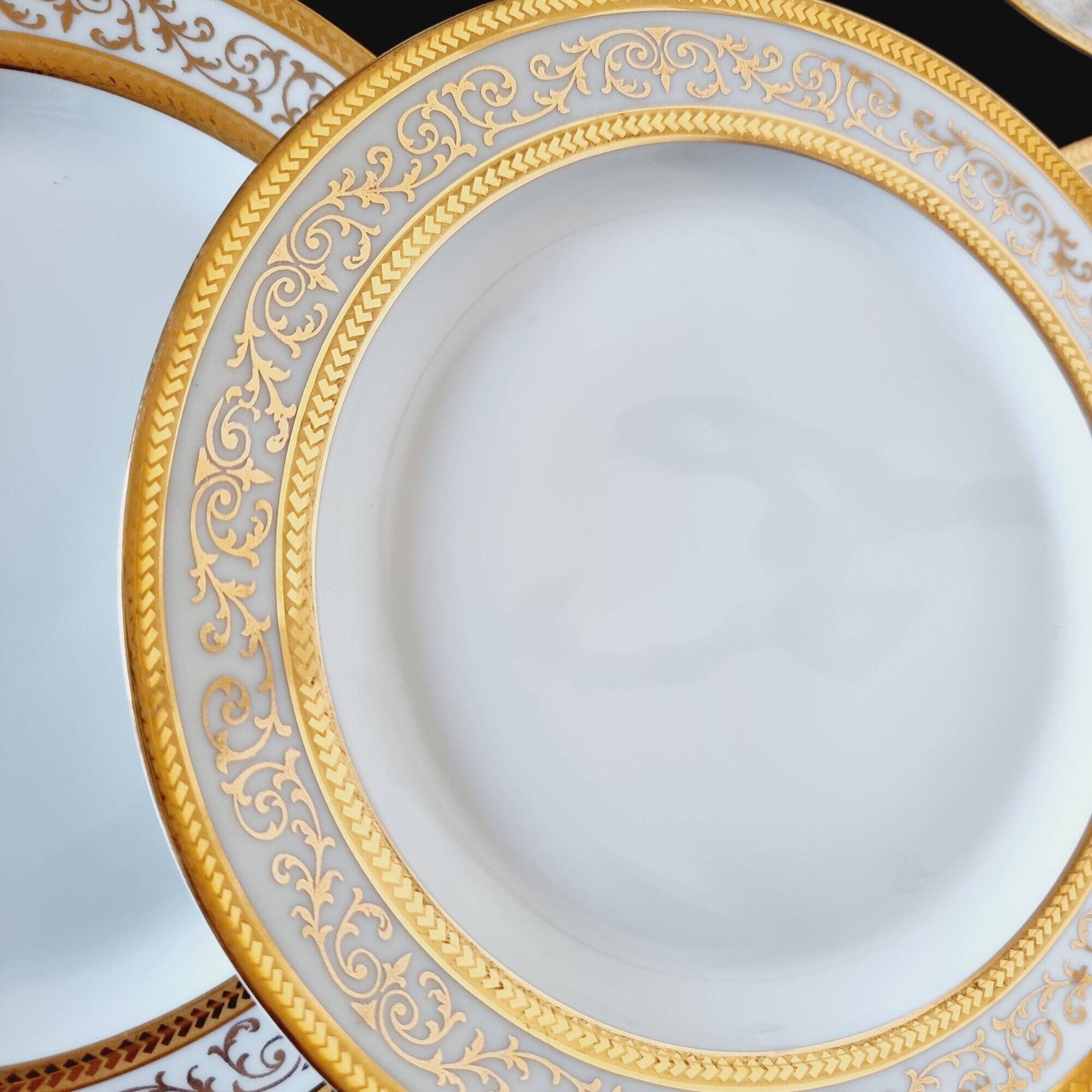 Set of 6 Limoges porcelain soup plates, decorated with gold 24