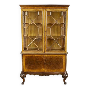 Vitrine en bois et placage