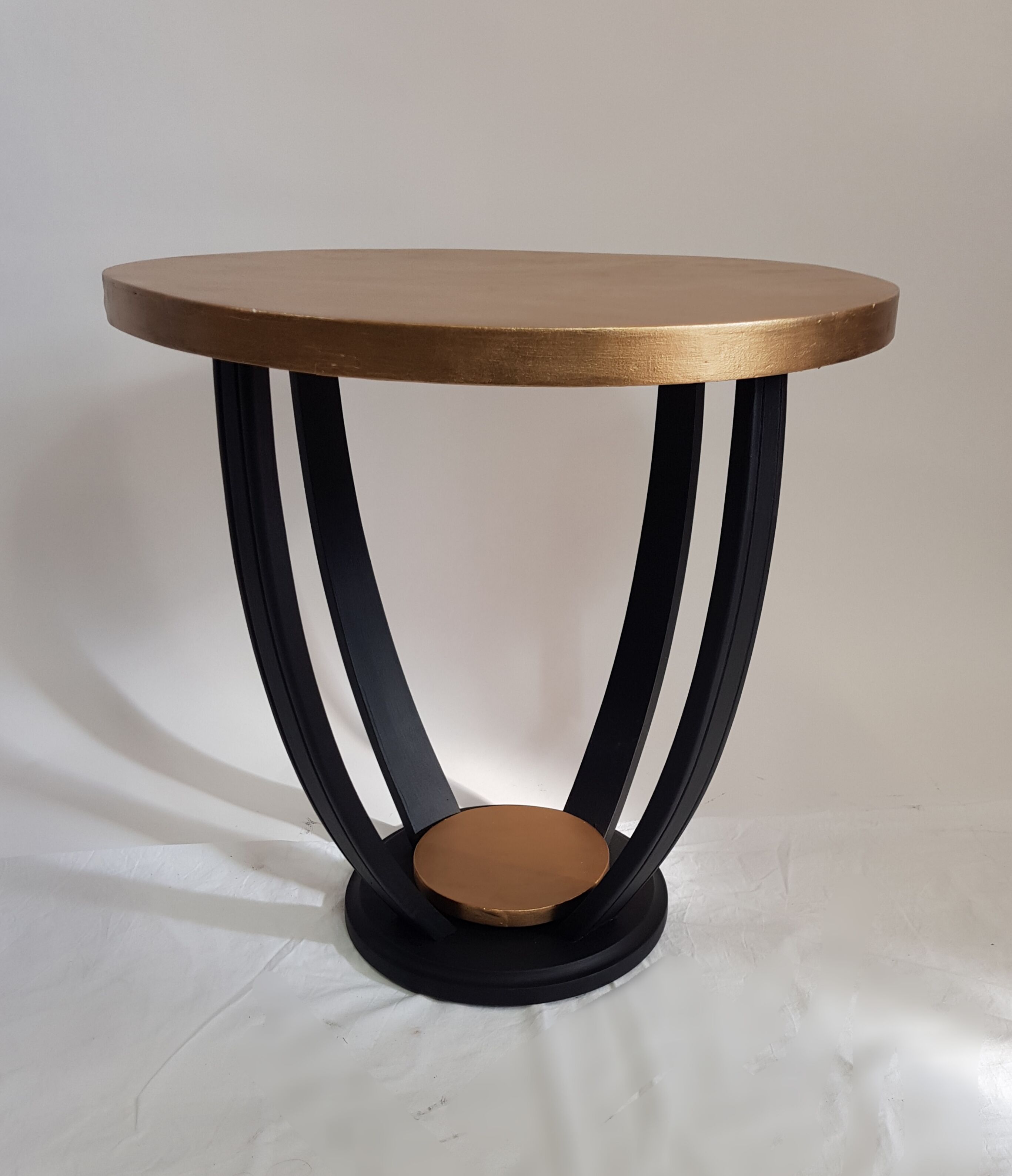 Art Deco coffee table pedestal table