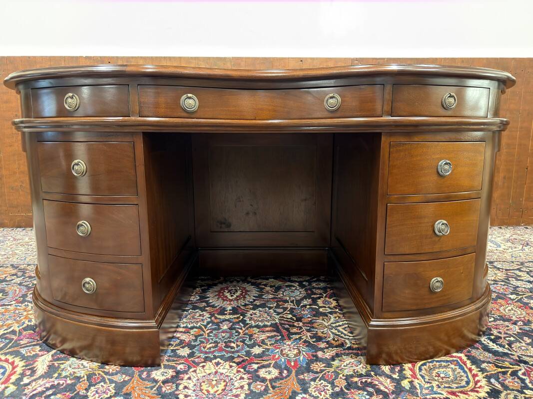 Classic English Kidney Shaped Chesterfield Desk
