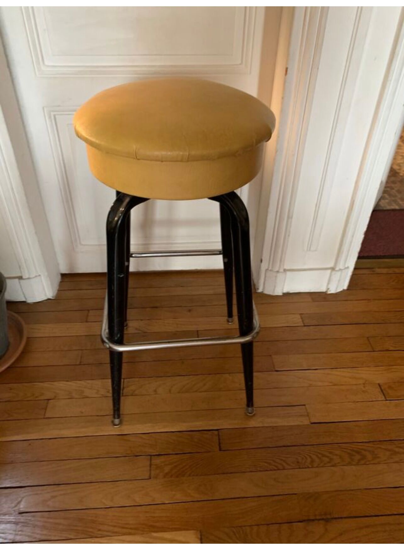 Set of two bar stools