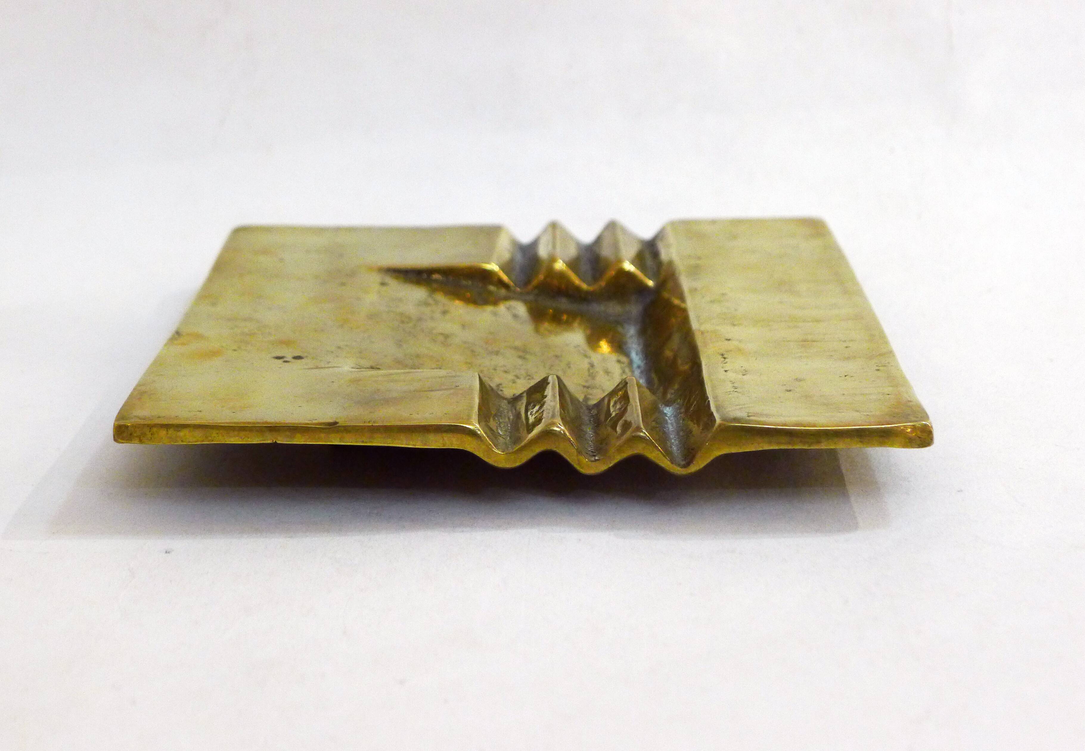 Stylized ashtray gilded bronze