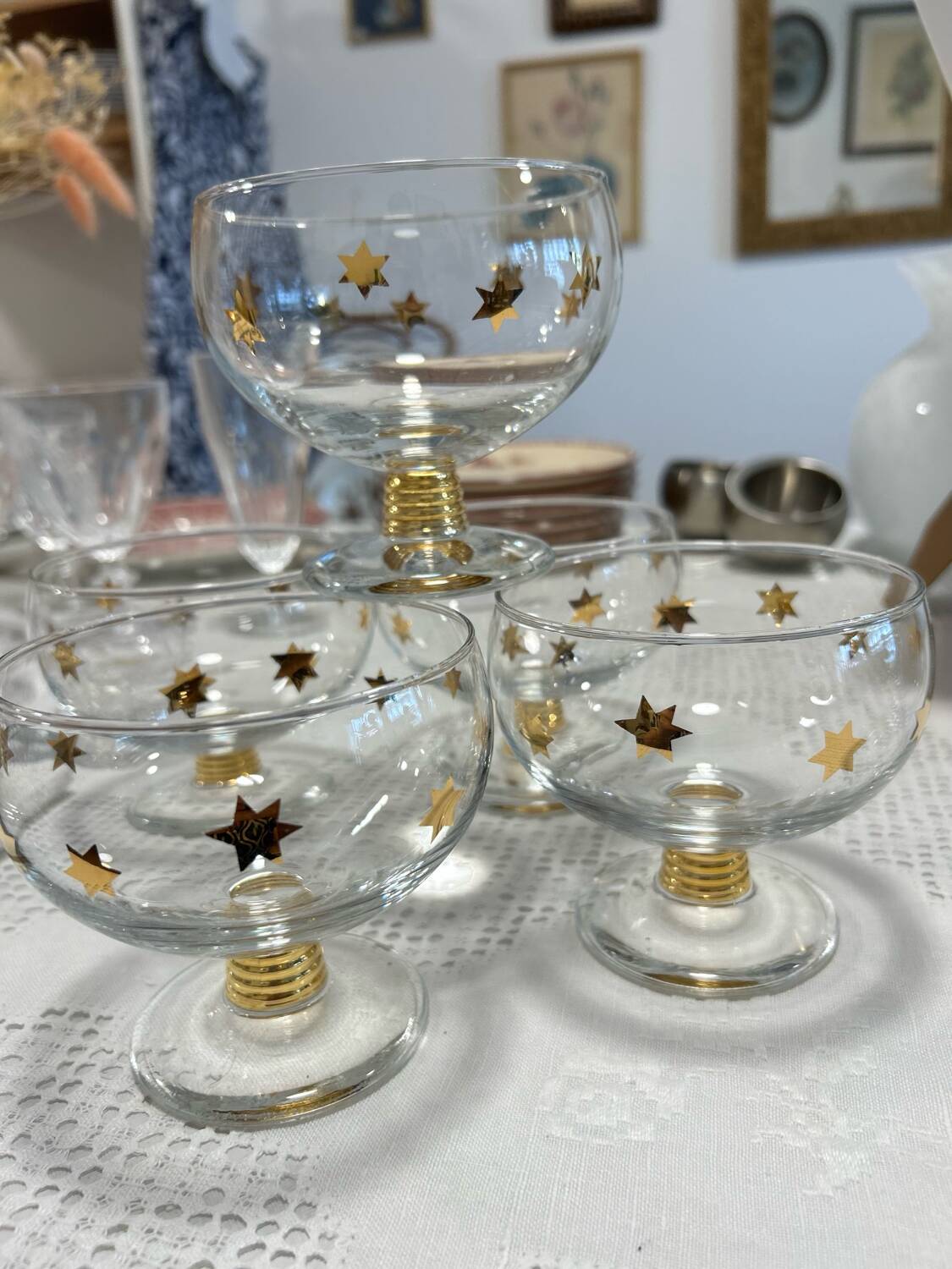 6 gold star ice cream cups 1950/60