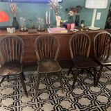 Set of 4 Windsor chairs