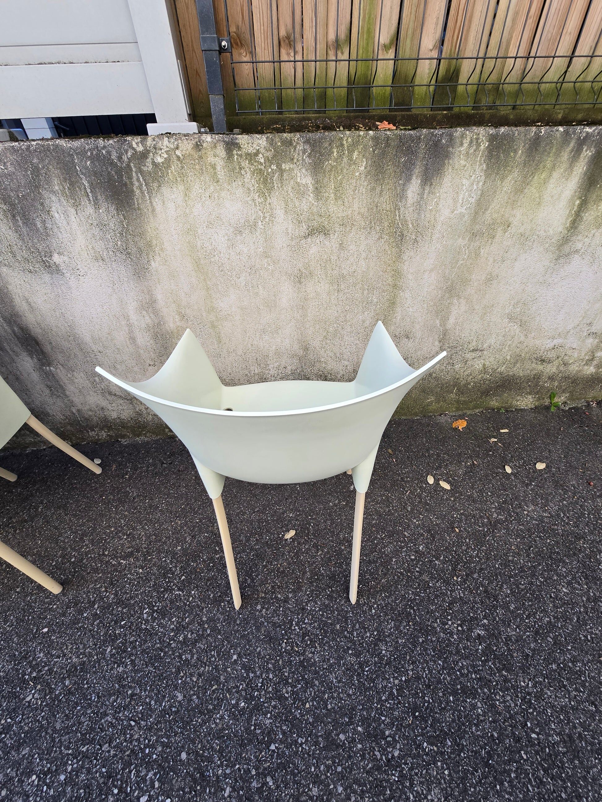 Set of 6 DR. NO chairs by Philippe Starck for Kartell – stackable Italian design.