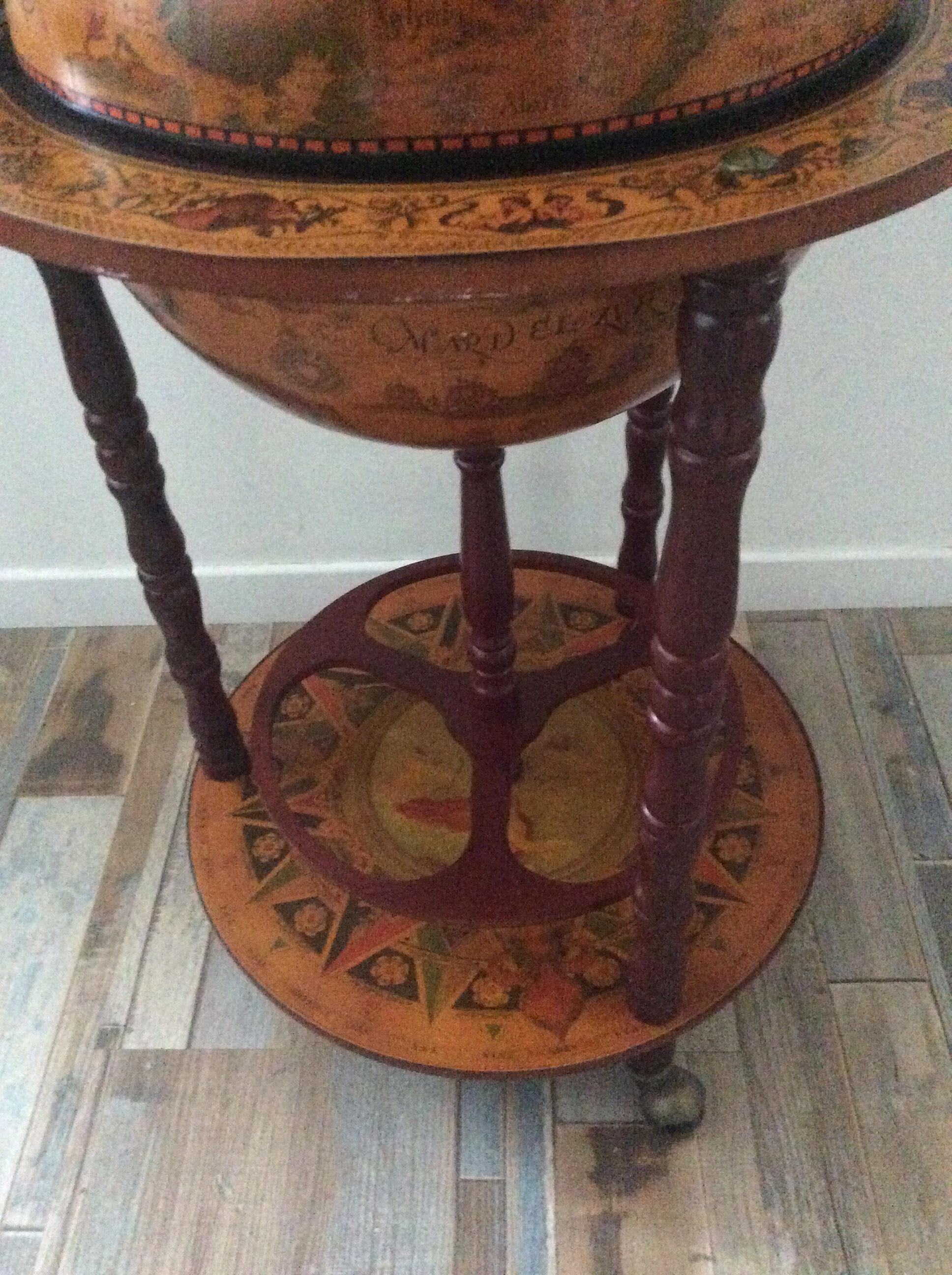 Bar mappemonde vintage des années 70