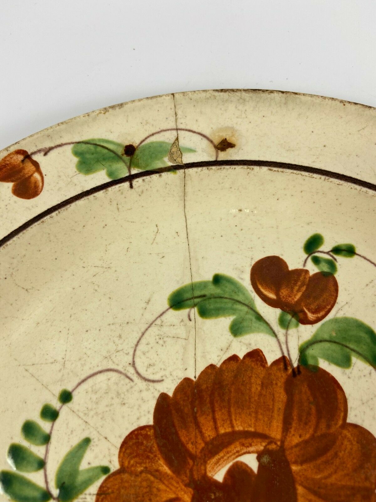 Assiette forges les eaux decor floral fin XVIII debut XIXeme
