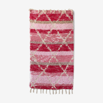 Tapis artisanal fait main rose 65 x 120 cm