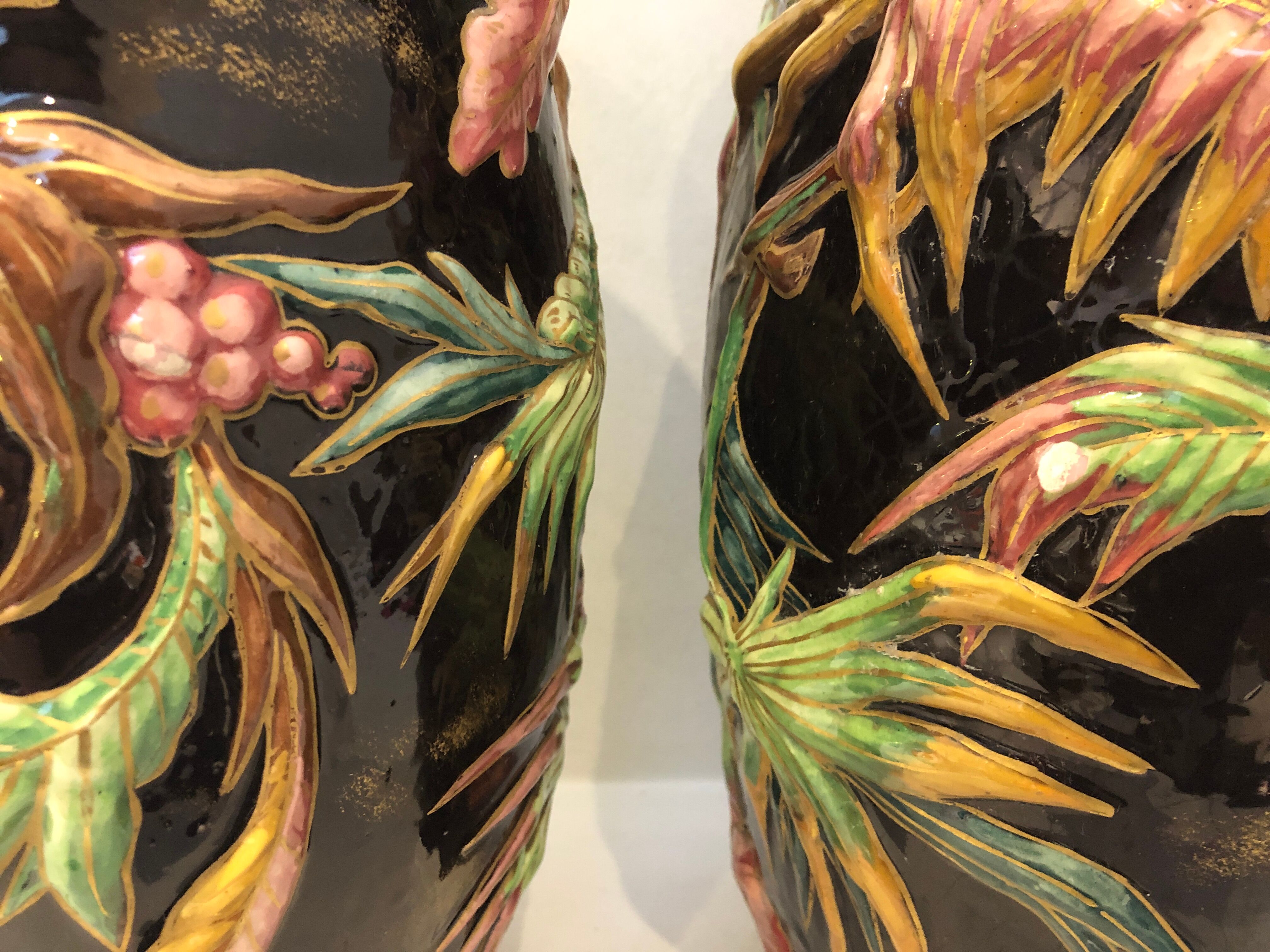 Paire de vases "Aux Hérons" Barbotine Longchamp, début 20ème