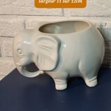 Elephant plant pot