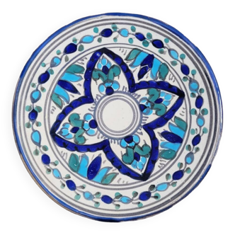 Enamelled oriental plate