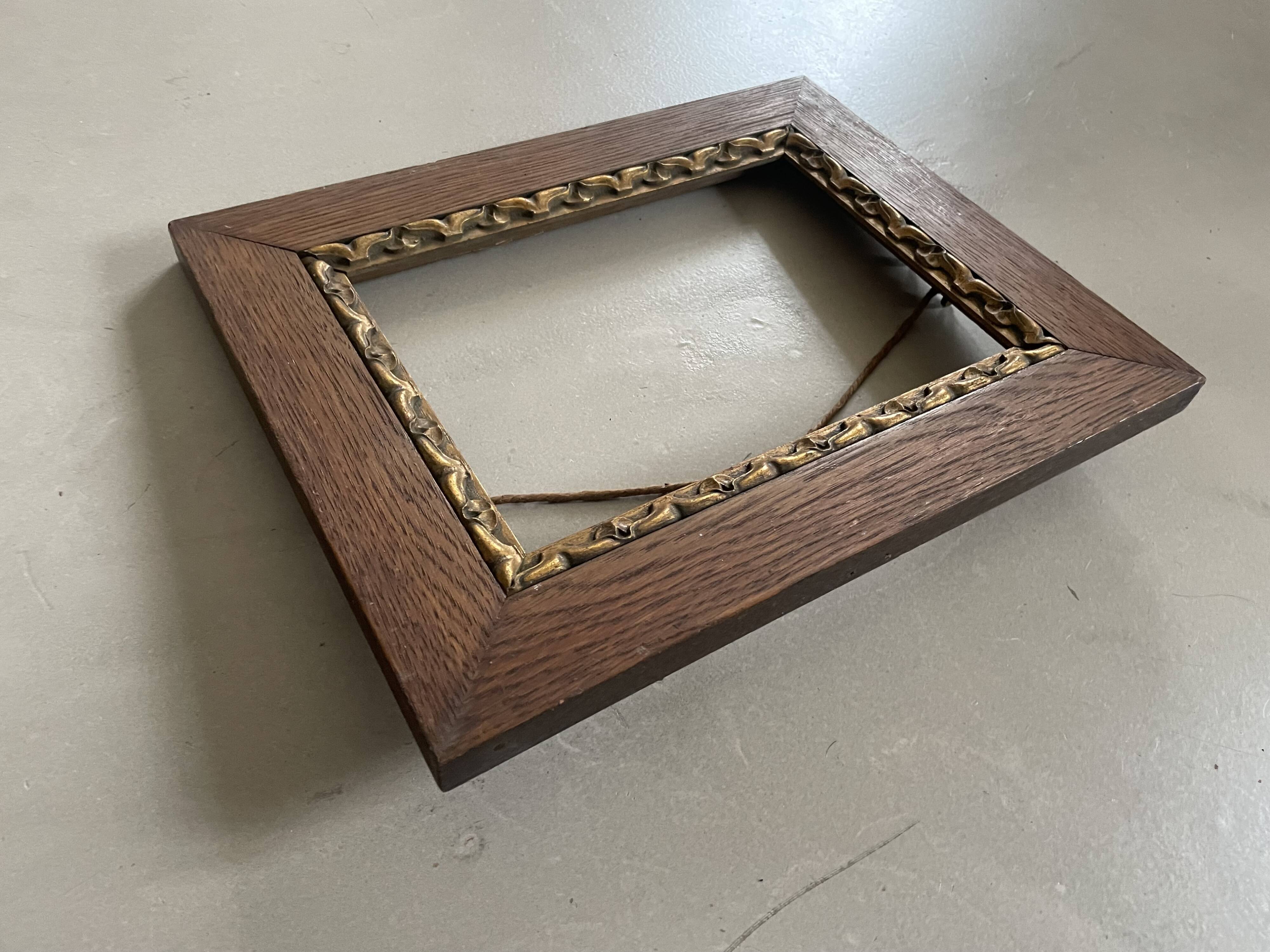 Old wooden frame 31x25cm