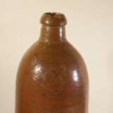 Oil bottle in sandstone 29 cm