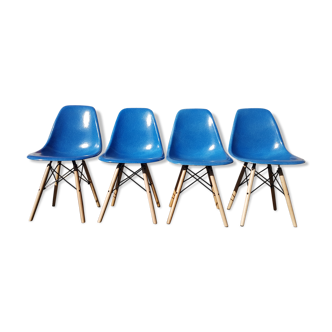 Four DSW chairs by Charles and Ray Eames for Herman Miller