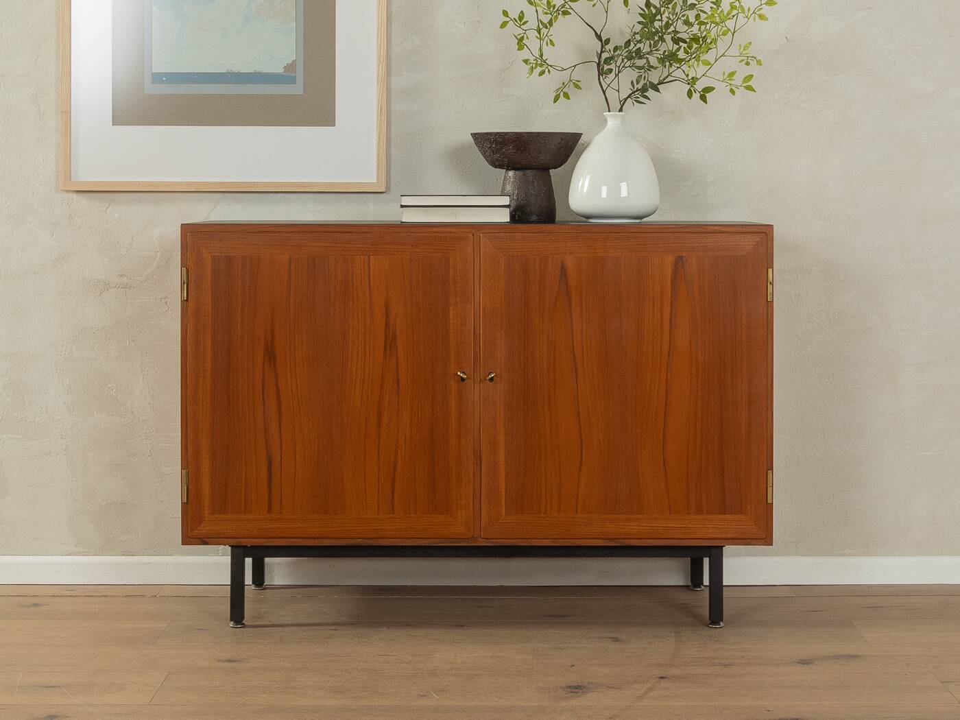 1960s Dresser