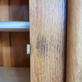 Kitchen cabinet