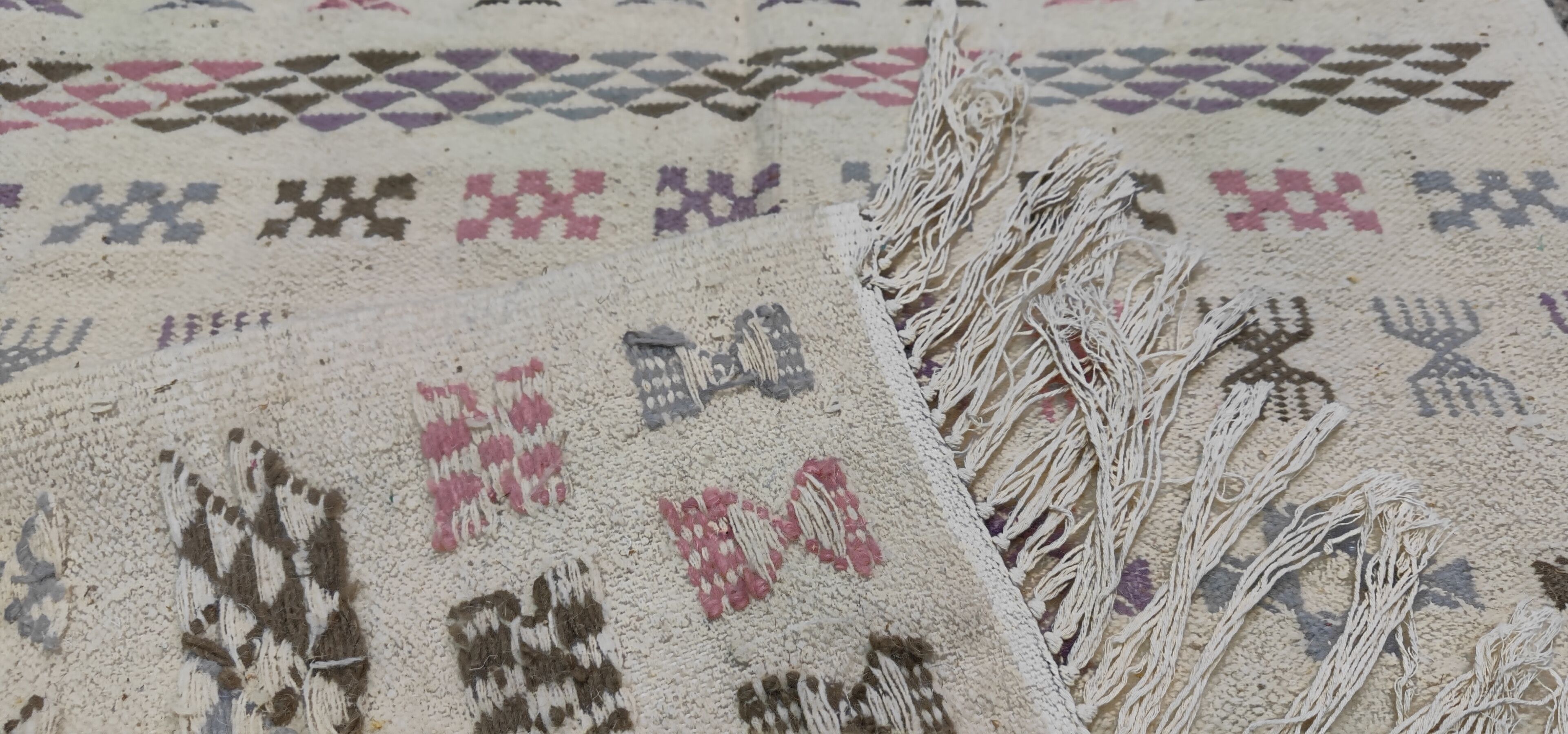 Berber carpet handmade in natural wool