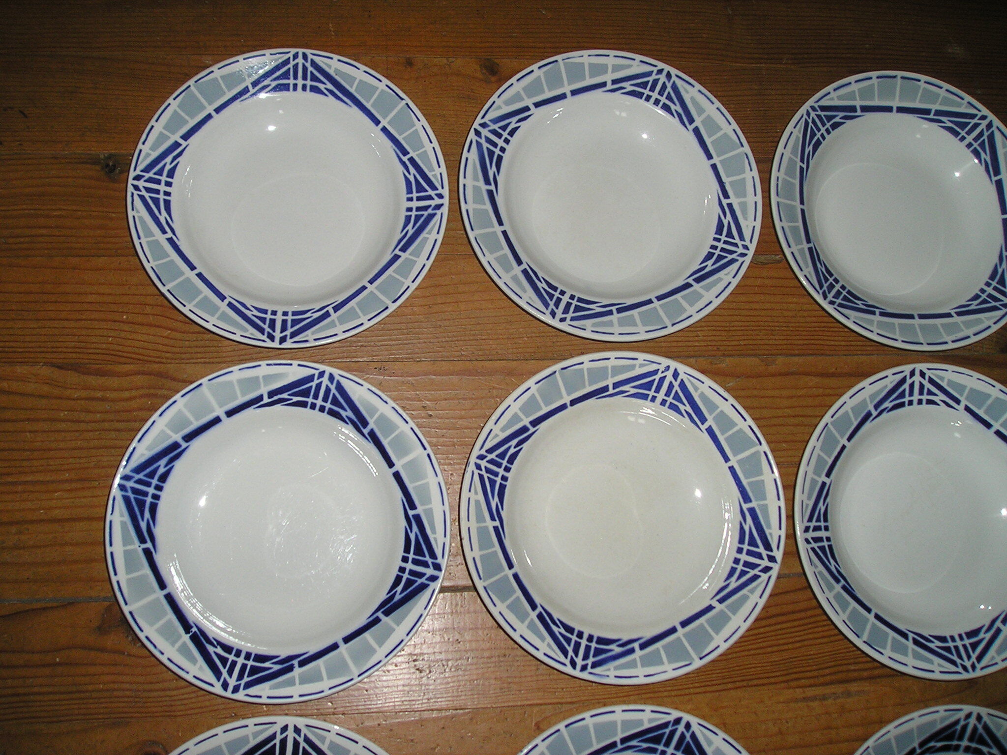 8-person St Amand tableware with Art Deco geometric patterns