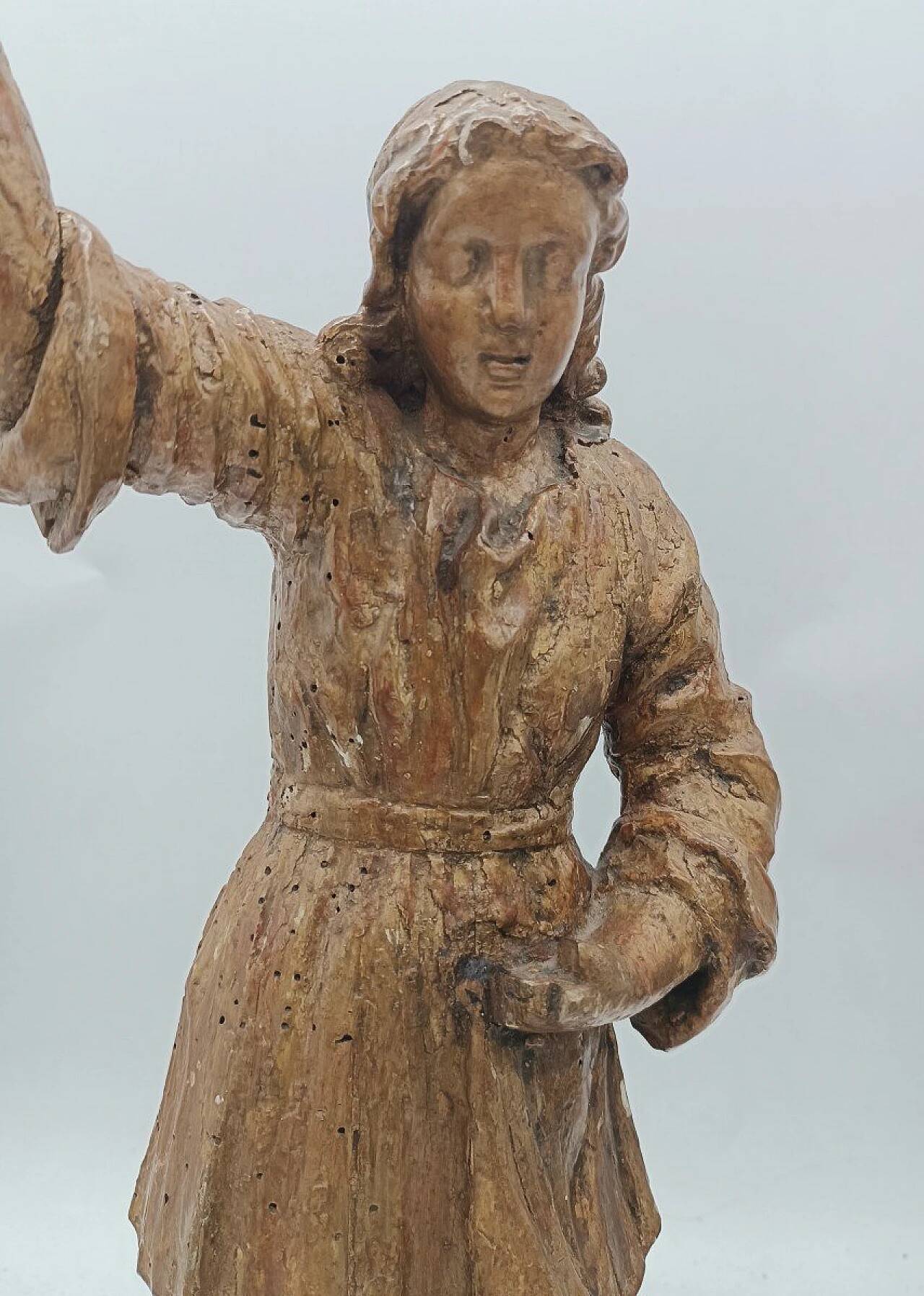 Pair of Tuscan giltwood angel sculptures, late 17th century