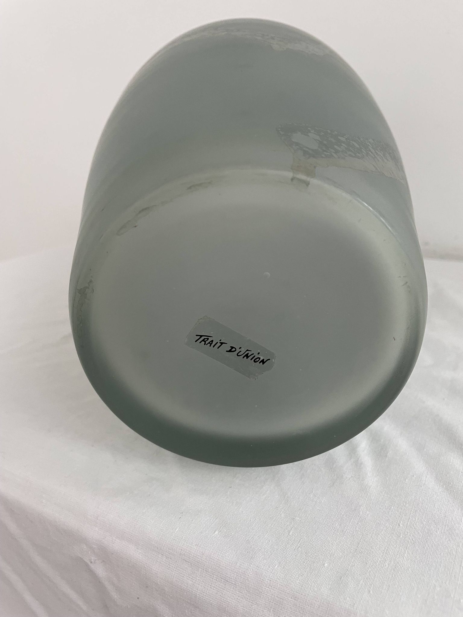 Large glass vase, Trait d'Union, gray-green tones, sandblasted vase decoration, elegant and chic