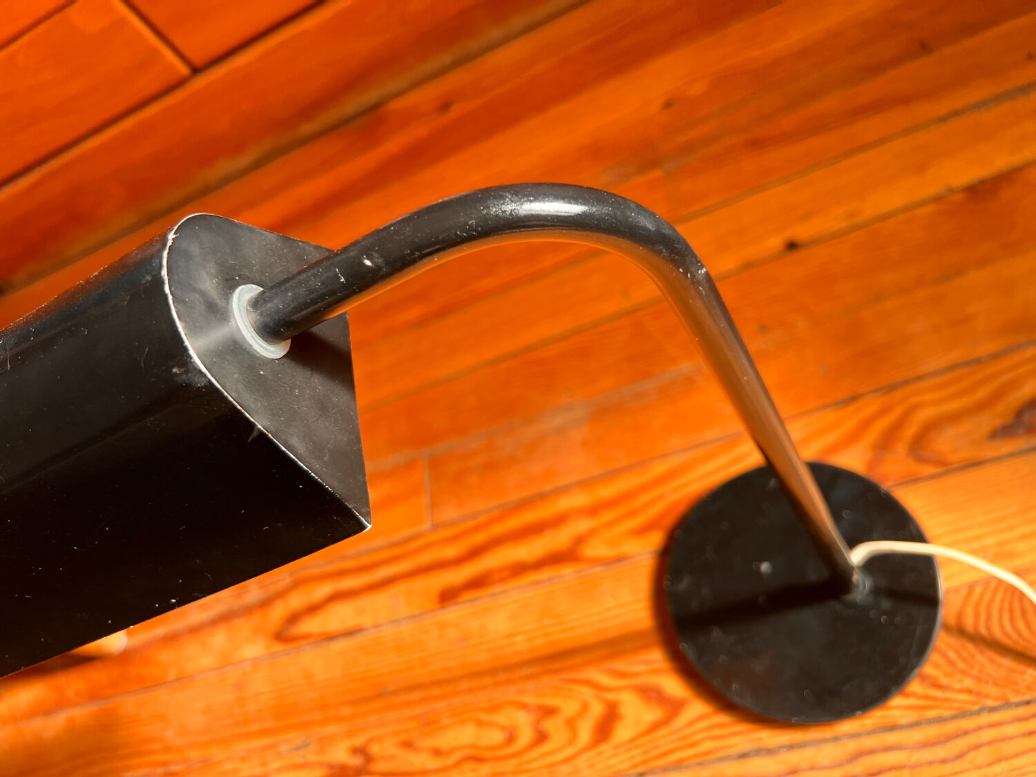 Amilux desk lamp