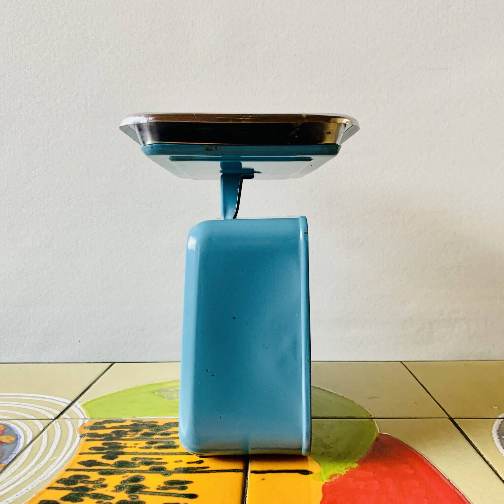 Stube - balance de cuisine vintage bleue en métal émaillé - force 10