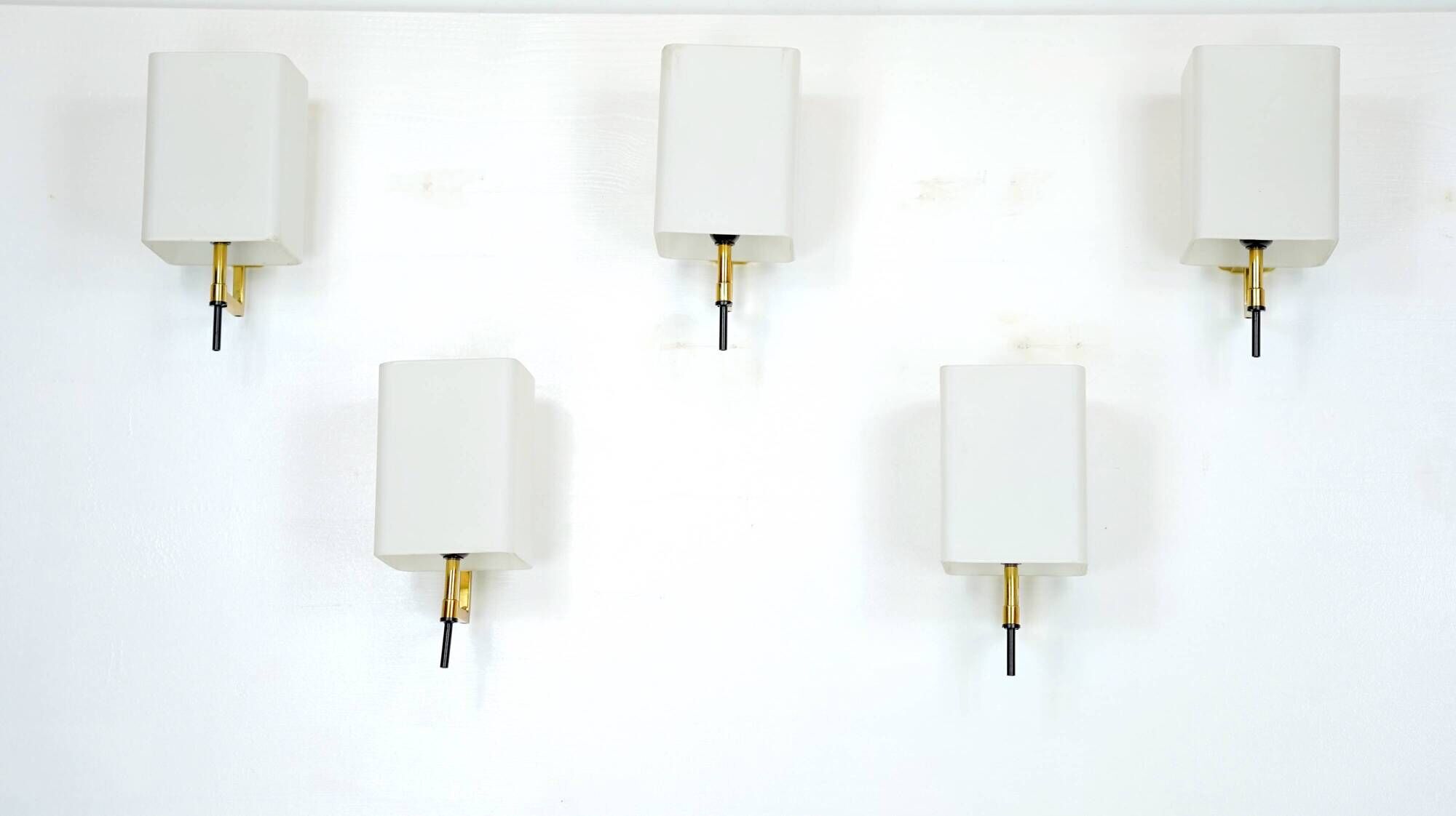 Set of five Mid-century sconces in Stilnovo manner. Italy 1950s