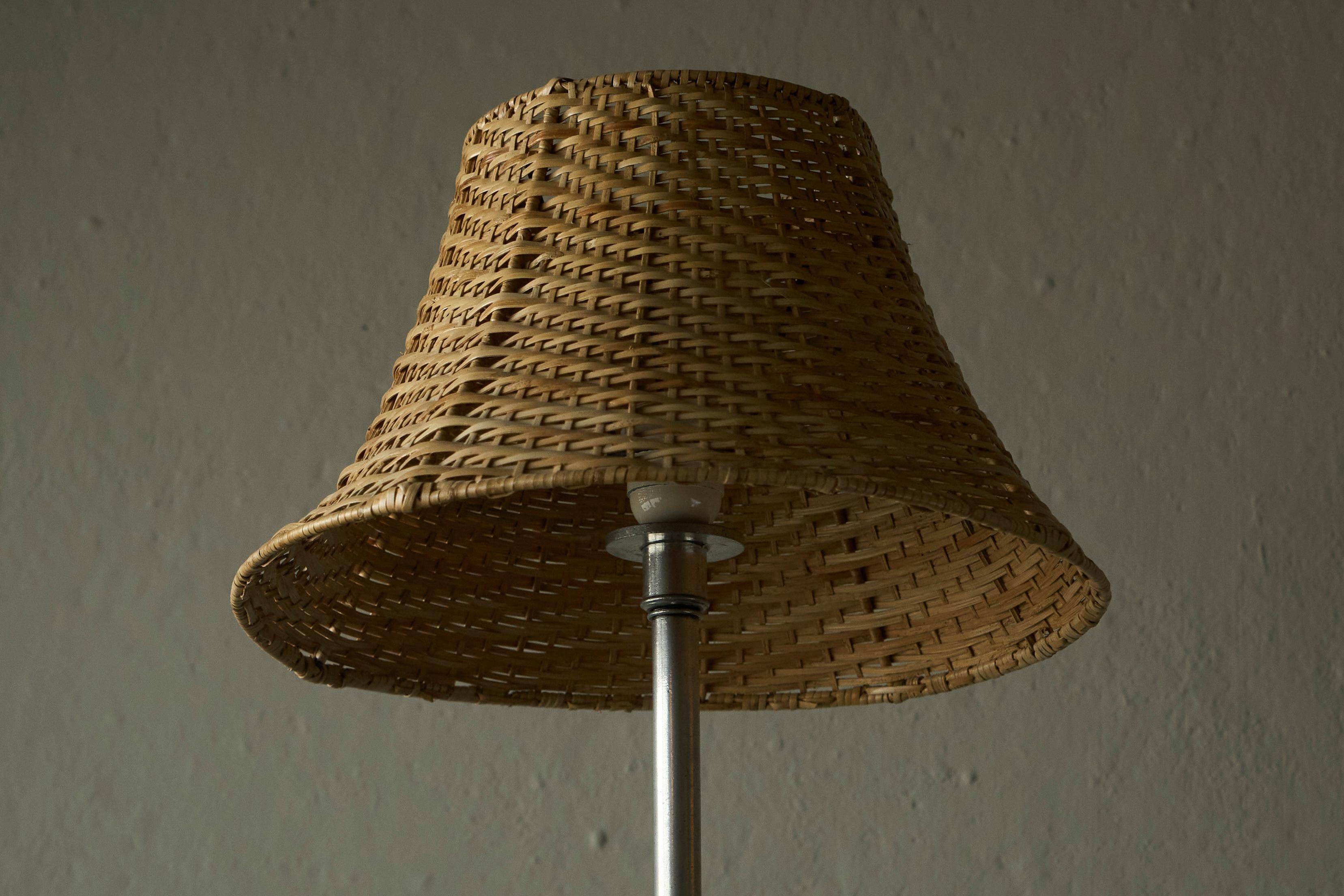 Grace table lamp in tin with rattan shade, 1930s