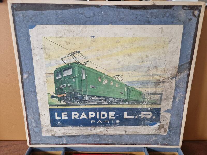 Old Louis Roussy box - LR Le Rapide - Scale O - in sheet metal from the 1940s