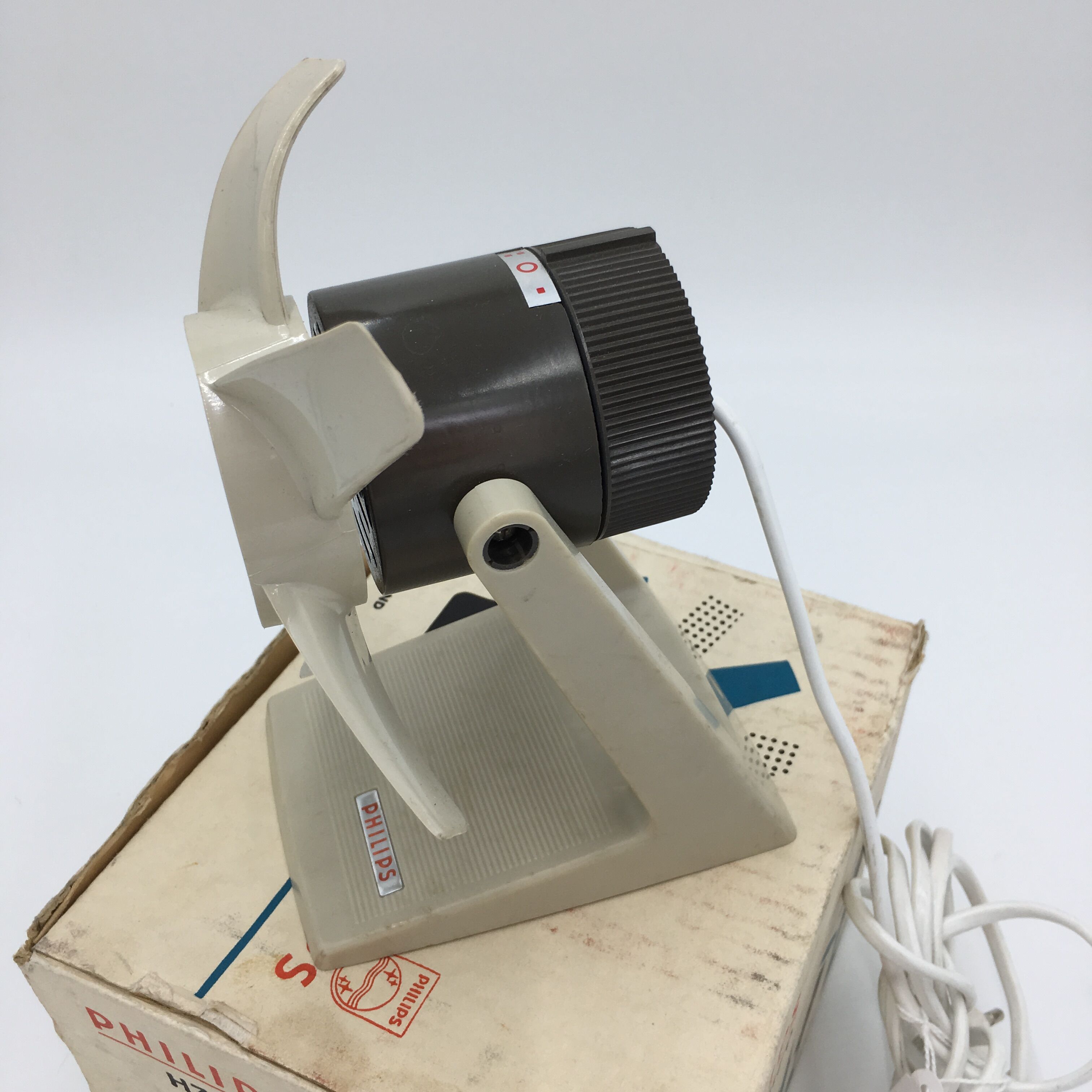 Philips retro fan in its original box