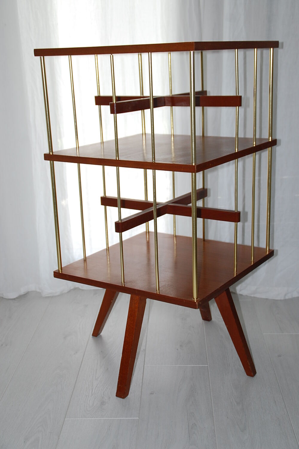 Rotating bookcase of the 1950s