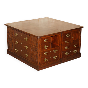Victorian state desk by Thomas Chippendale or pair of two-drawer commodes
