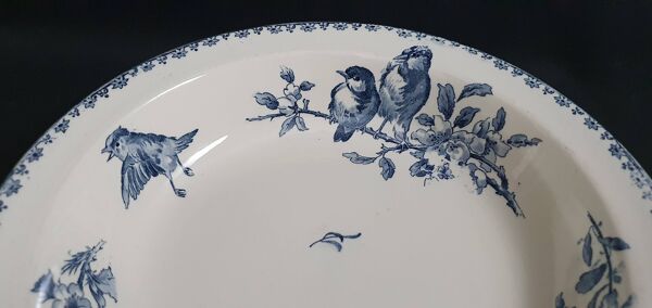 Plat creux rond ''Favori'' Sarreguemines bleu