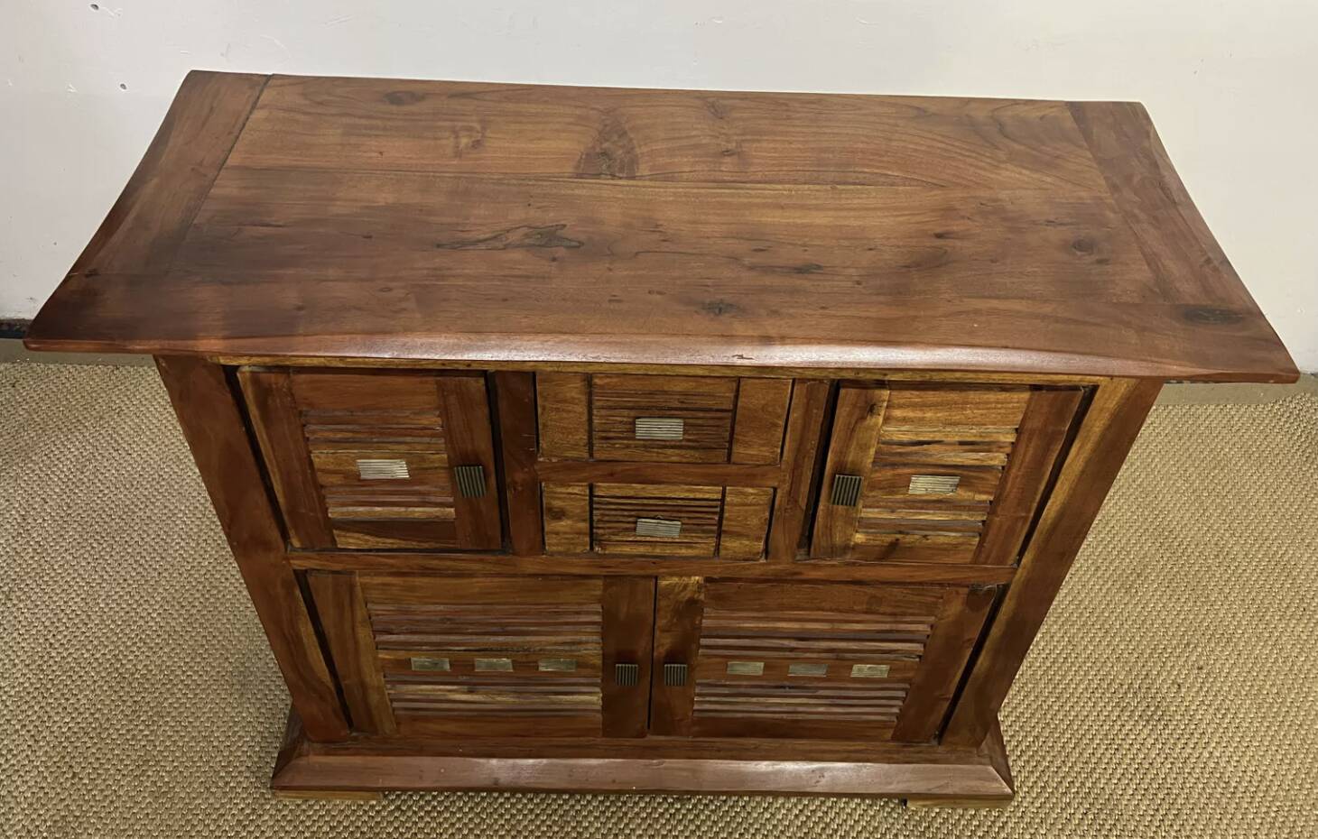 Buffet en bois d'acacia massif 4 portes, 2 tiroirs