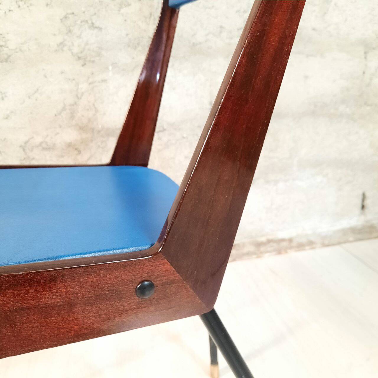 Vintage lacquered top desk with iron structure and pointed brass feet