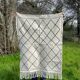 Berber carpet in beige wool with diamonds 140x105