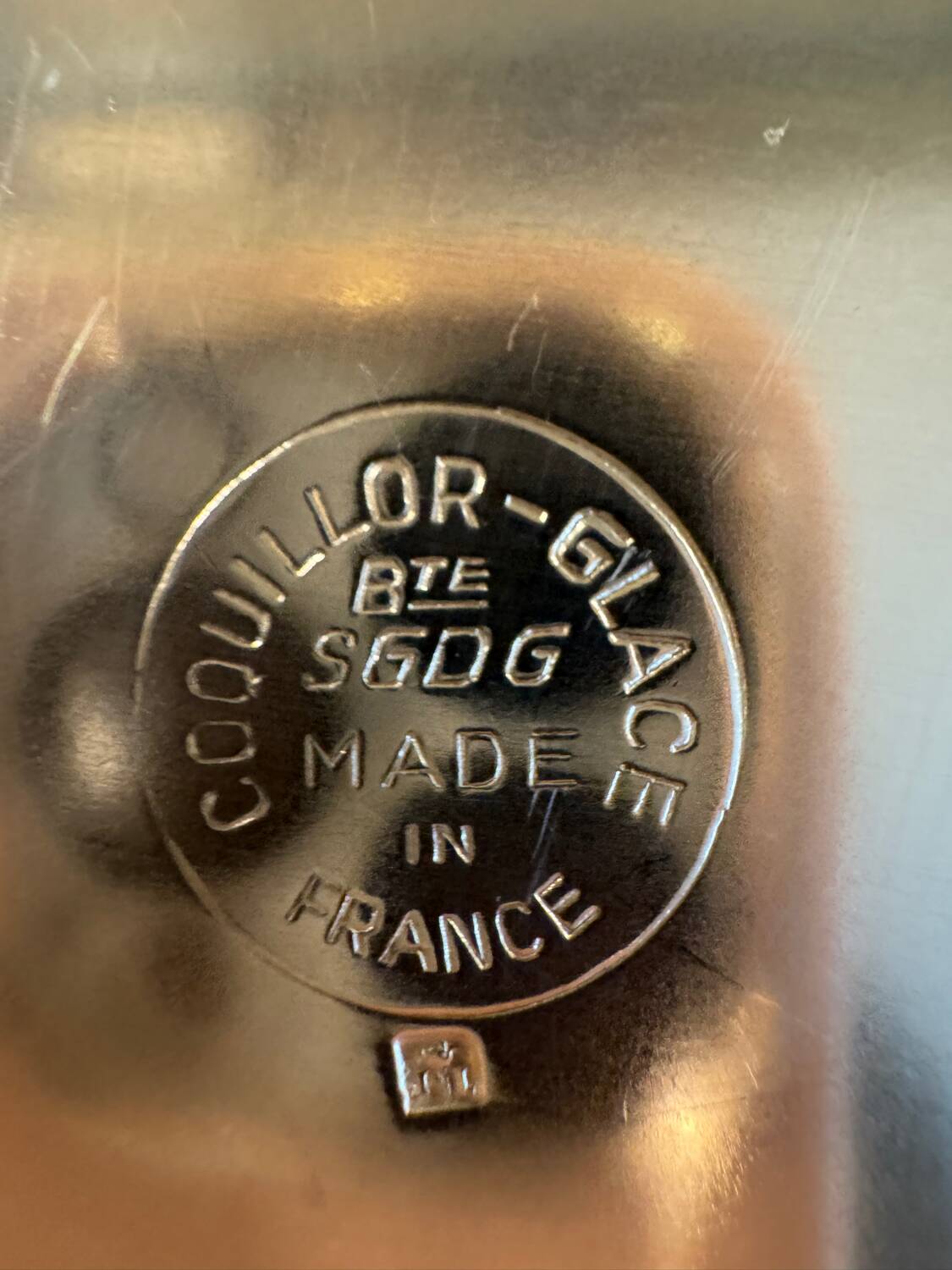 Refrigerated butter dish, Coquillor Glacé model.