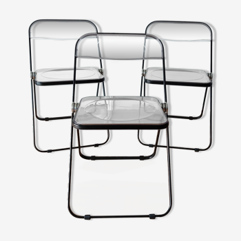 Série de 3 chaises Plia noires et transparentes Giancalo Piretti pour Castelli, 1980.