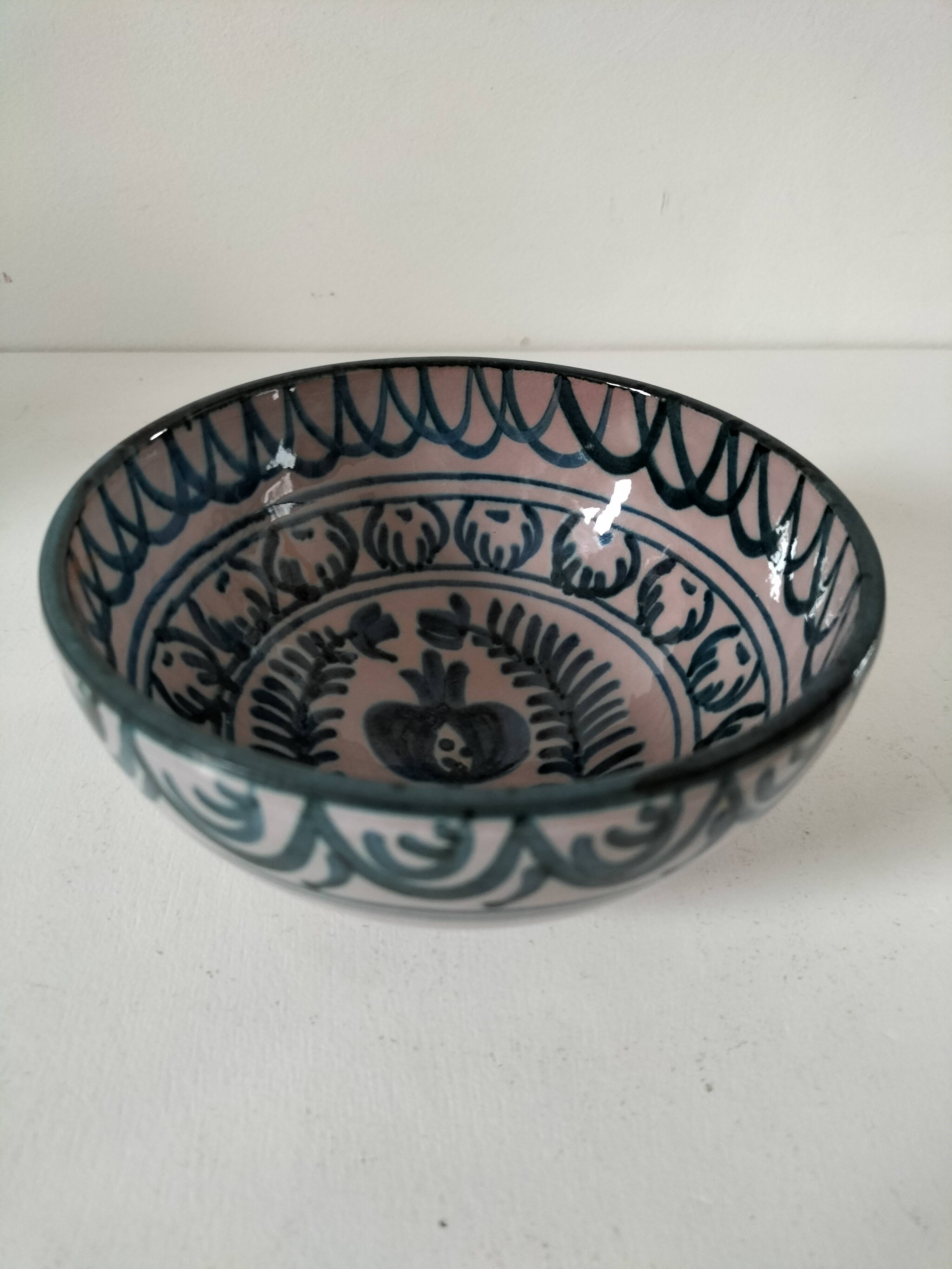Fajalauza ceramic bowl